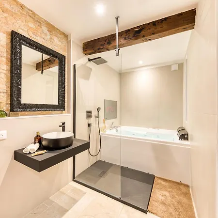 Casa de Férias Famille Jusqu'à 5, Cinéma Privé Et Balnéo Près De La Basilique